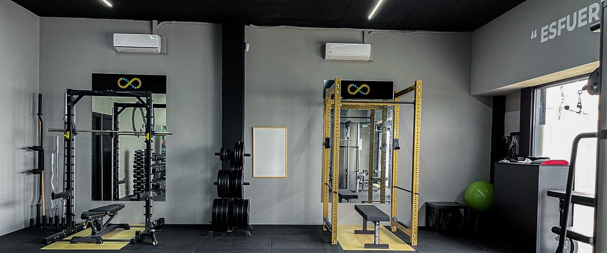 Instalaciones FisiotrainingLeira · Sala de entrenamiento Badalona